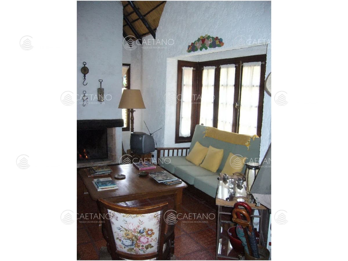 Casa en Pinares, 4 dormitorios *