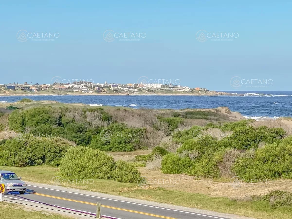 Casa en venta de 3 dormitorios frente al mar en La Juanita, Jose Ignacio