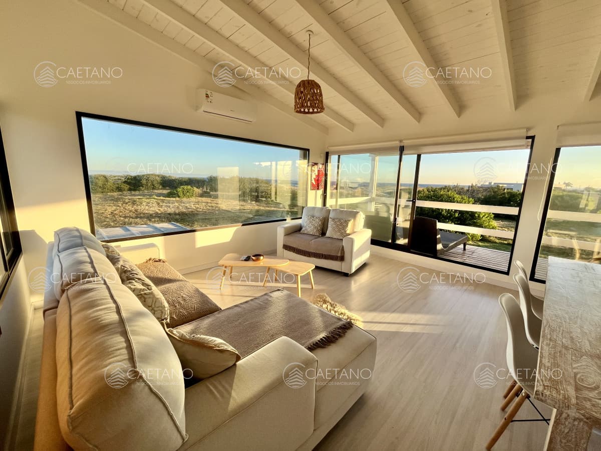 Venta casa frente al mar con piscina