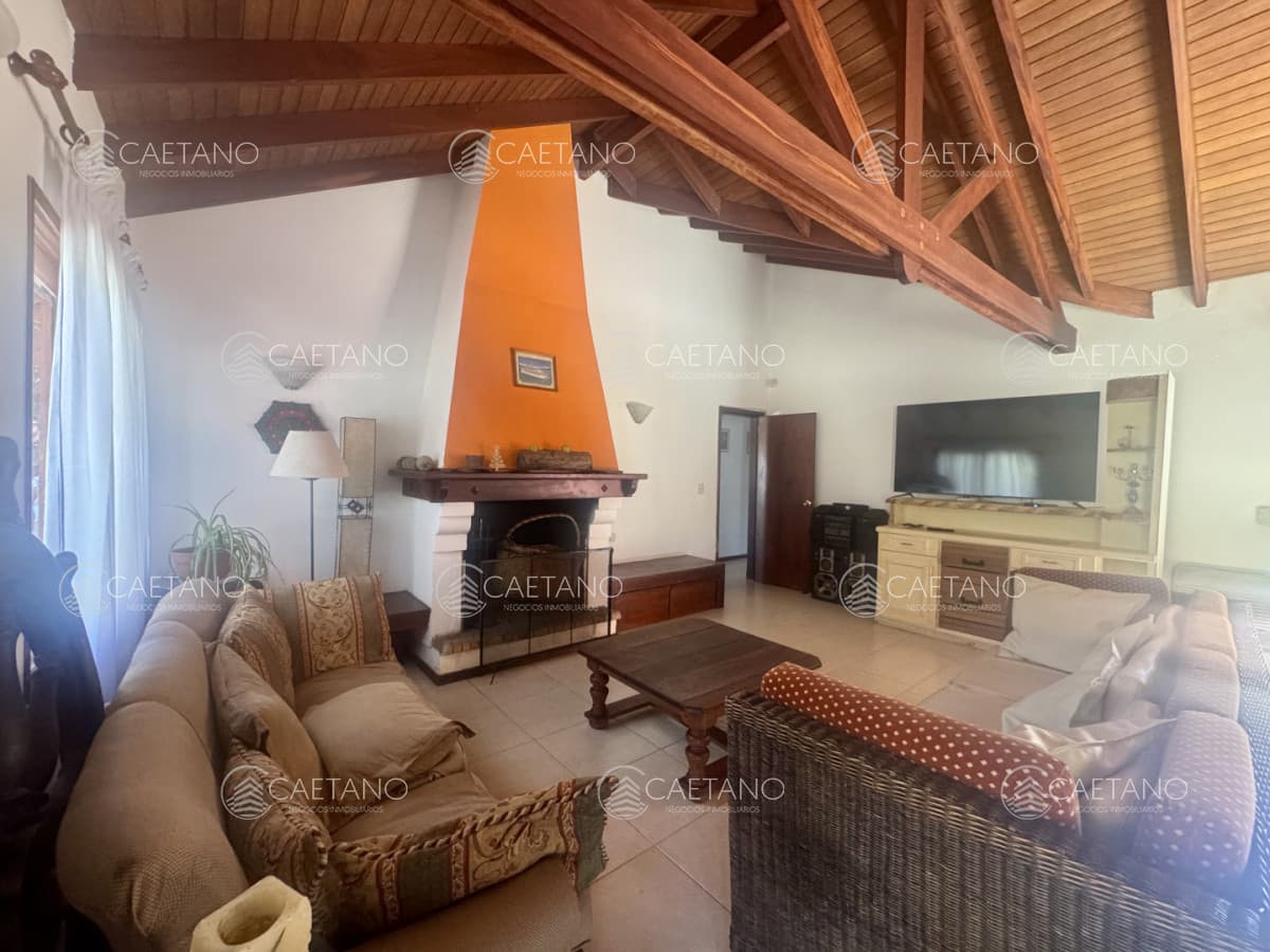 Venta. Casa. 4 dormitorios