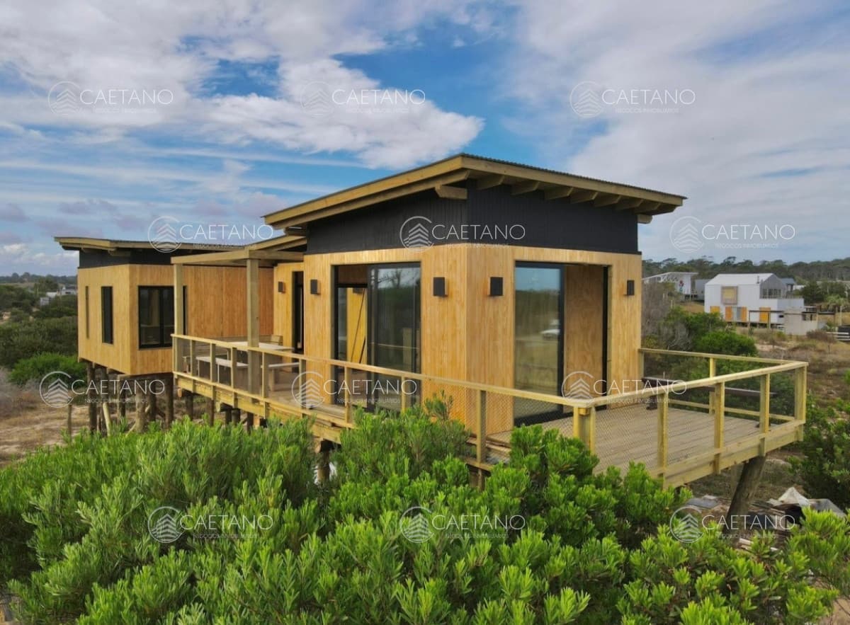 Venta casa en primera linea en La Juanita, Jose Ignacio - 3 dormitorios