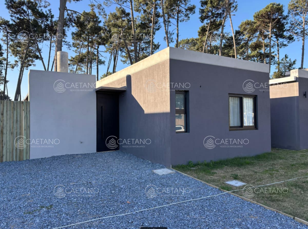 Venta casa 3 dormitorios. Burnett, Punta del Este.