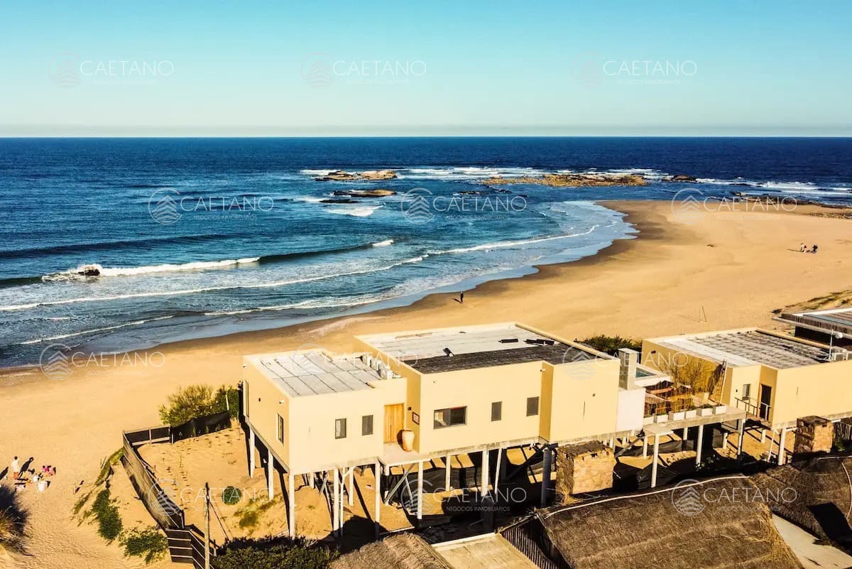 Venta casa sobre el mar. José Ignacio, Punta del Este.