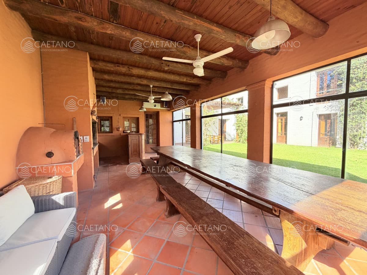 Casa en Venta Barrio Privado La Arbolada Cinco Dormitorios Pisicina