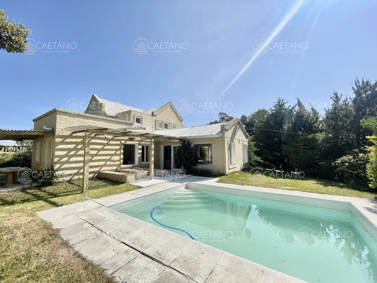 Venta casa 5 dormitorios. Montoya, La barra.