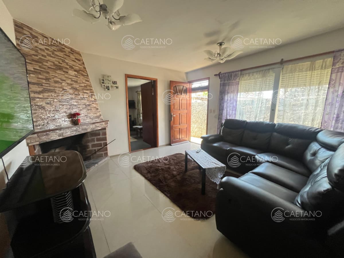 VENTA DE CASA 2 DORMITORIOS BARRIO SARANDI