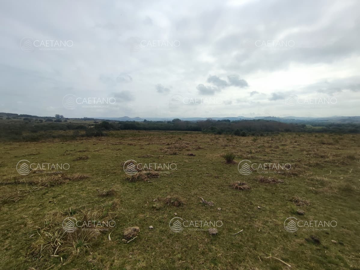 Venta chacra con costa arroyo. Ruta 12 Maldonado