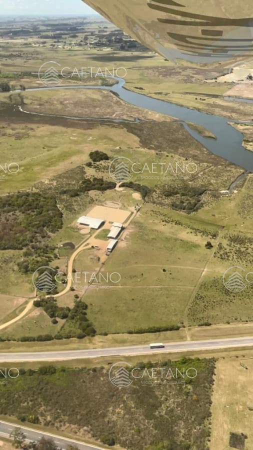 Venta de chacra con costa en arroyo, zona en expansión. RUTA 39