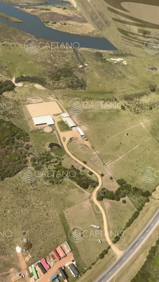 Venta de chacra con costa en arroyo, zona en expansión. RUTA 39