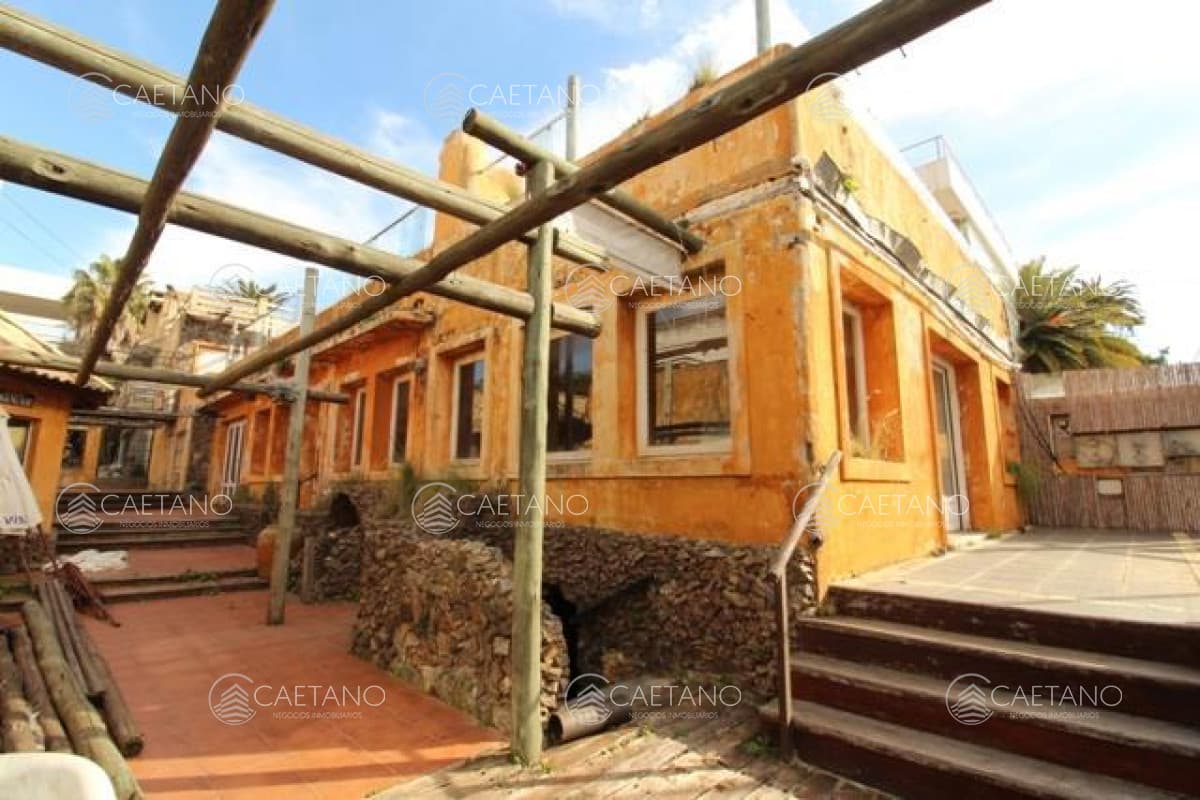 Excepcional local comercial en el corazon de Punta del Este!