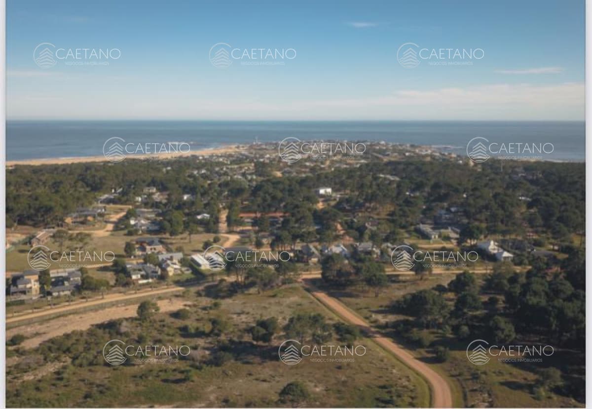 Venta Terrenos Nuevo Barrio Cerrado ubicado a 400 metros del ingreso a José Ignacio.