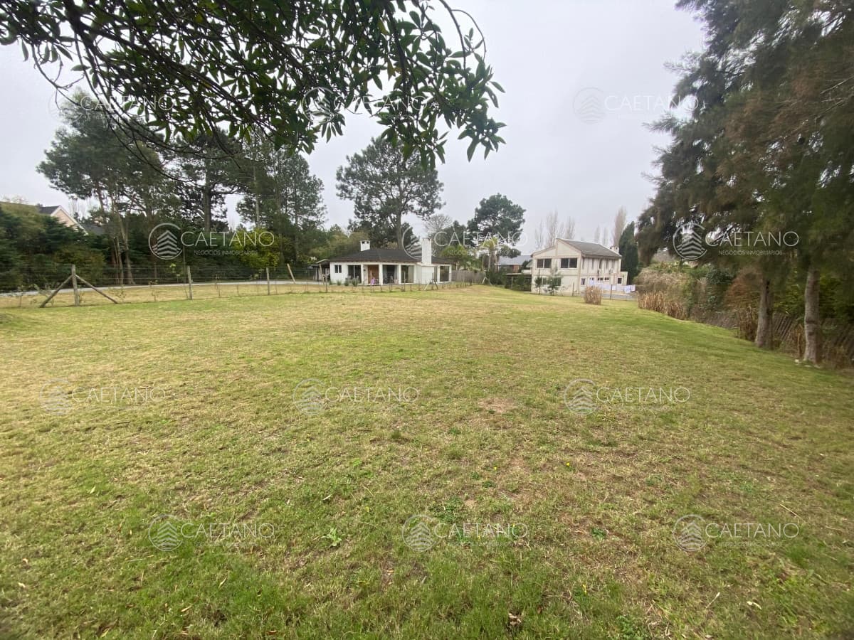 Venta Lote en Barrio Privado Residence