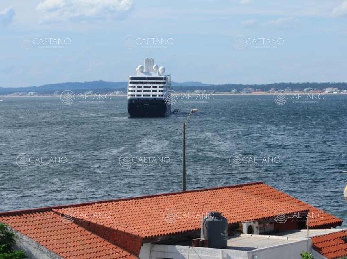 Lote con hermosa vista al mar!