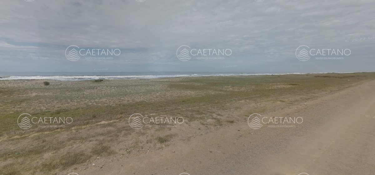 Venta terreno sobre el mar, el Caracol Rocha