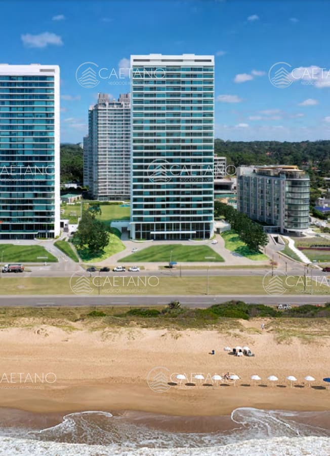 Venta apartamento - 3 dormitorios. Playa Brava, Punta del Este