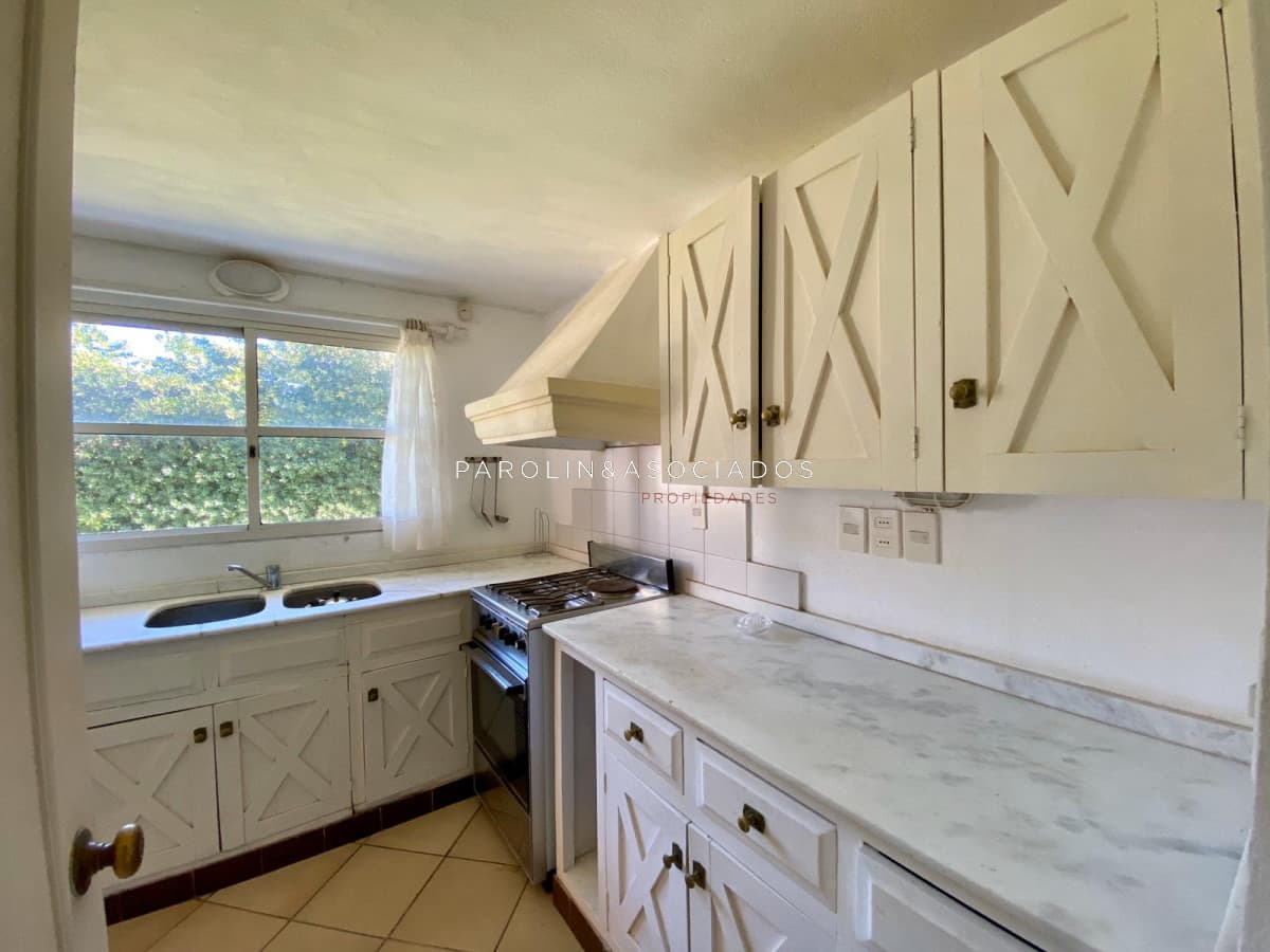 Casa en venta en Manantiales, 4 dormitorios, Punta del Este.