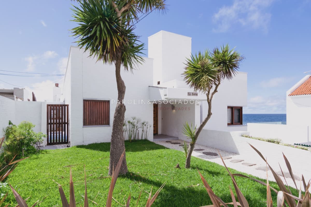 Casa en venta de 6 dormitorios en Penisula, Punta del Este.