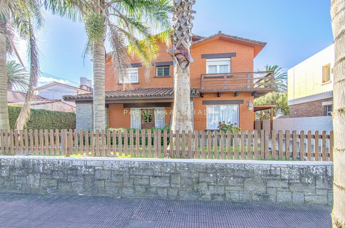 Casa de 6 dormitorios en Península-Punta del Este