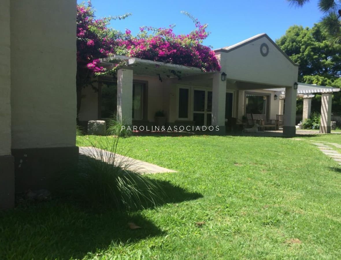 Venta casa rincón del indio 4 dormitorios