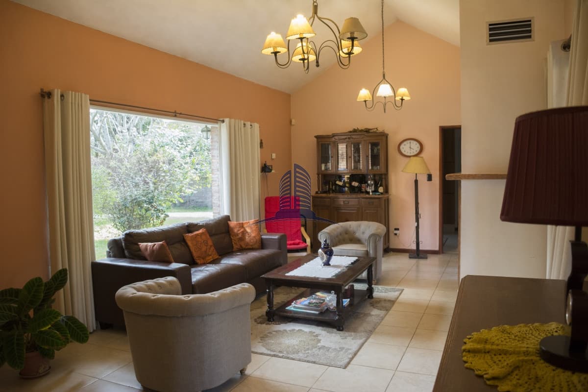 San Rafael – Para vivir todo el año ! CASA EN VENTA.