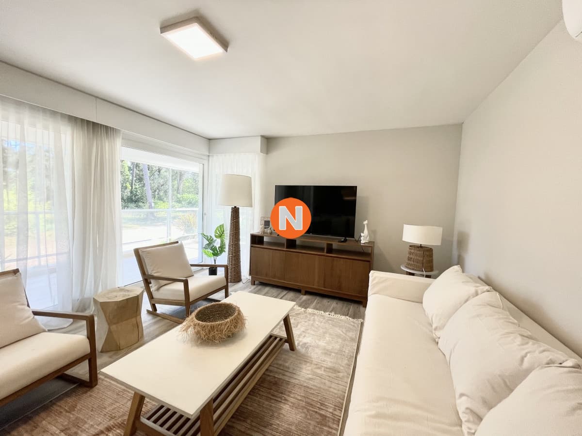 VENTA APARTAMENTO 3 DORMITORIOS. PLAYA BRAVA, PUNTA DEL ESTE