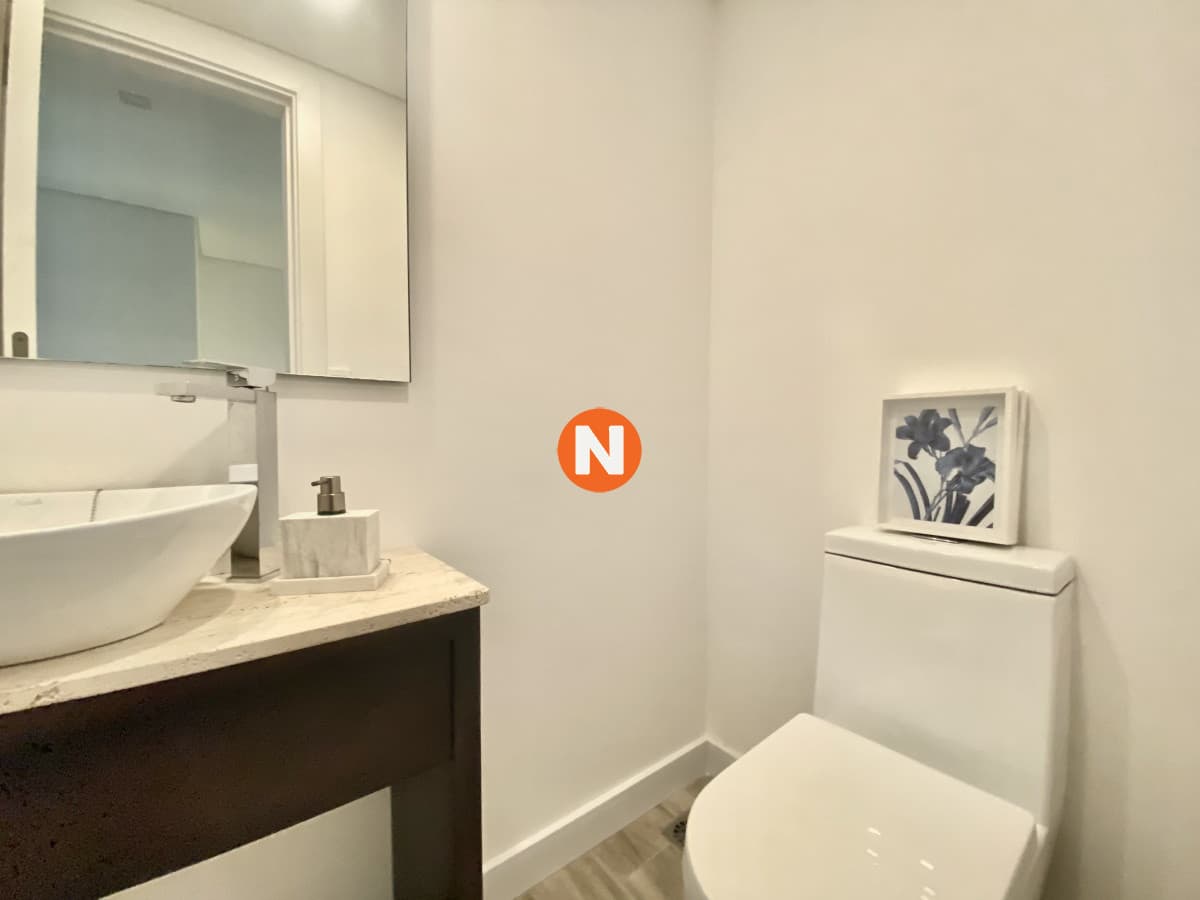 VENTA APARTAMENTO 3 DORMITORIOS. PLAYA BRAVA, PUNTA DEL ESTE