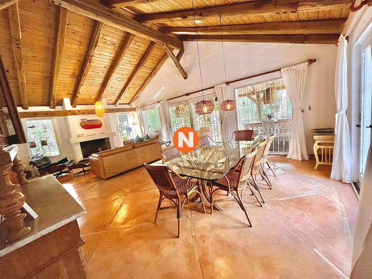 VENTA DE CASA EN BURNETT