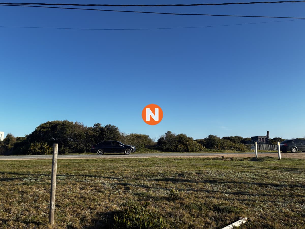 Terreno esquinero La Juanita - José Ignacio Frente Al Mar