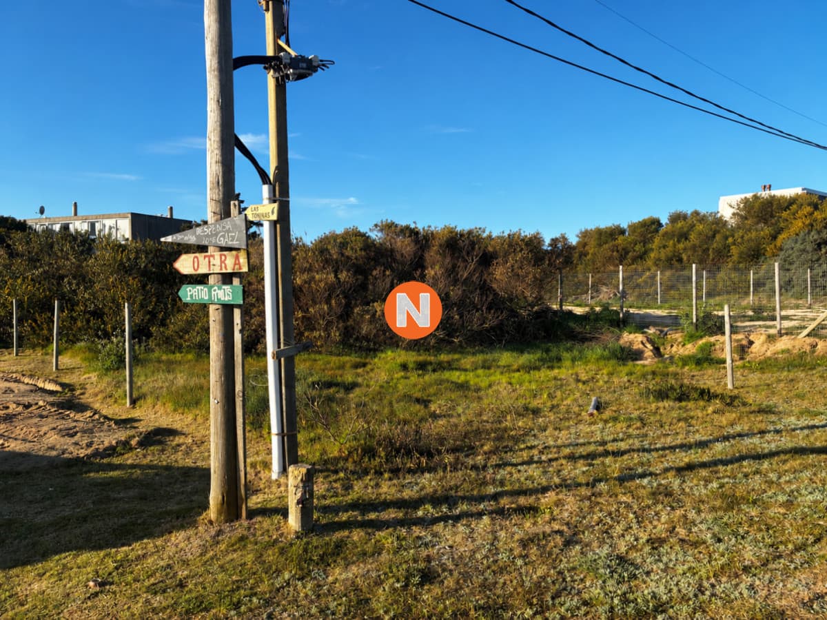 Terreno esquinero La Juanita - José Ignacio Frente Al Mar