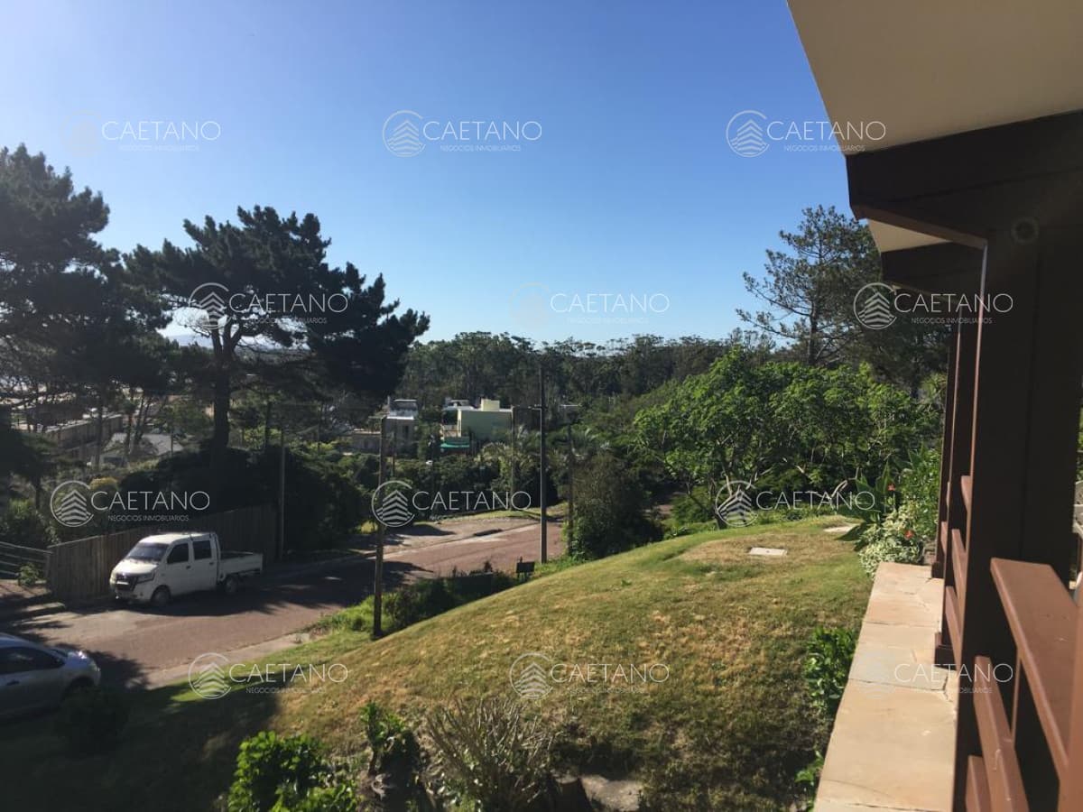 Venta de casa de 3 dormitorios en Punta Ballena