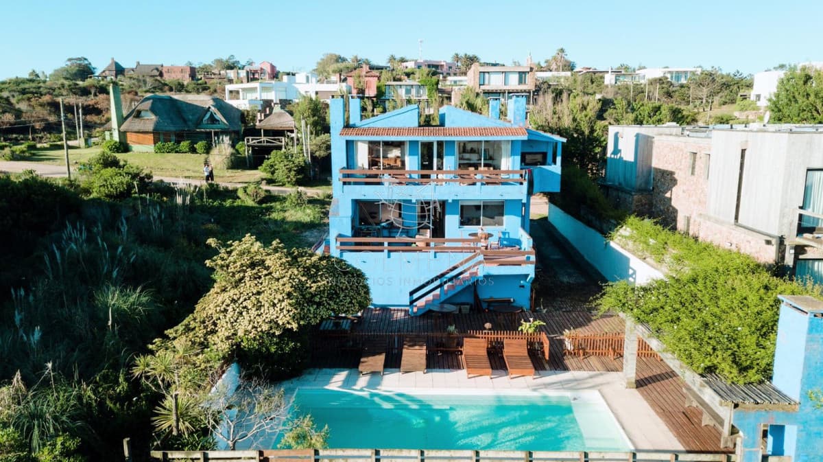 Casa en Punta Piedras - Manantiales