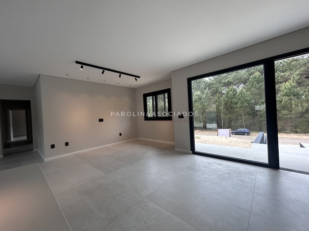 Venta casa en Club del lago Punta Ballena