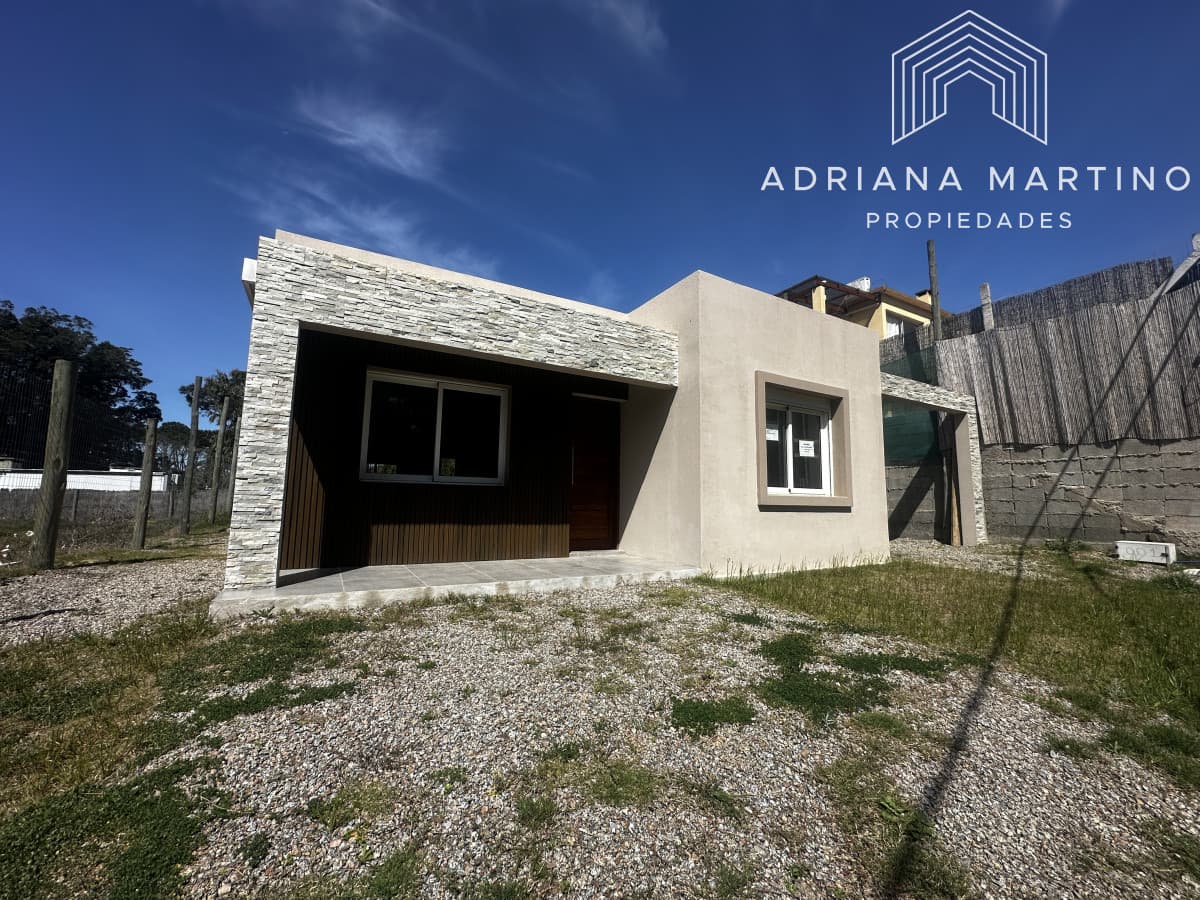 Venta casa zona Piedras del chileno. Playa mansa