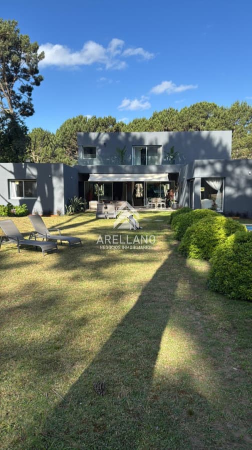 Casa ID.6925 - Excelente casa en venta en Club del Lago, Laguna del Sauce, Punta Ballena
