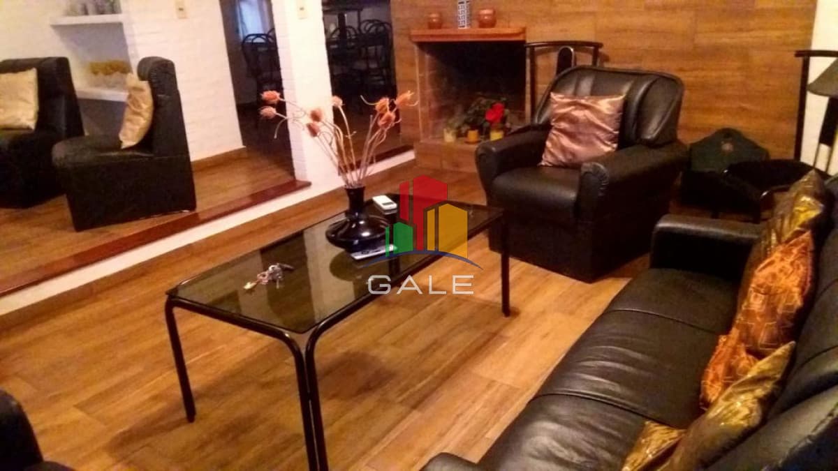 Gale Propiedades & Escribanía Casa ID.3933 - En Tio Tom bonita casa con 3 dormitorios