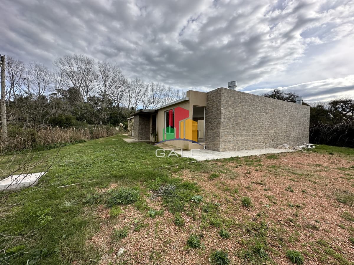Gale Propiedades & Escribanía Casa ID.4619 - Venta Casa a estrenar en barrio privado Verde Mora