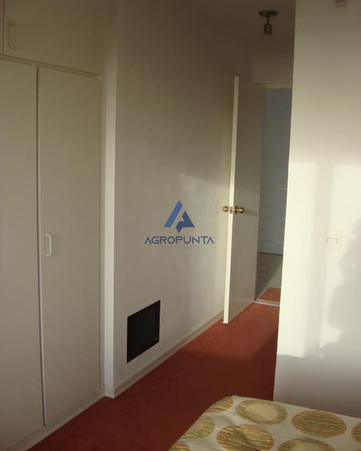 Alquiler Anual Casa en Punta Ballena   -