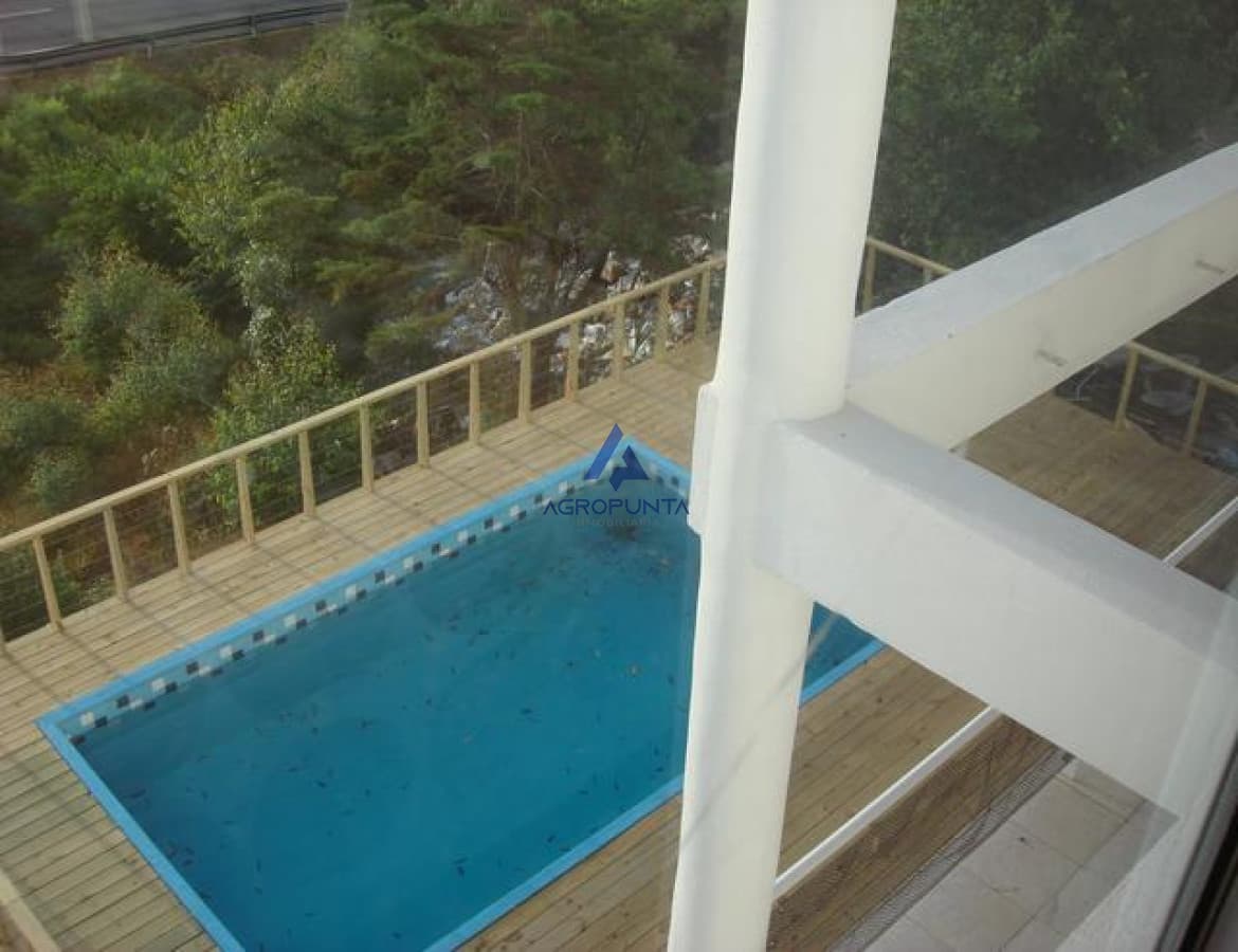 Alquiler Anual Casa en Punta Ballena   -