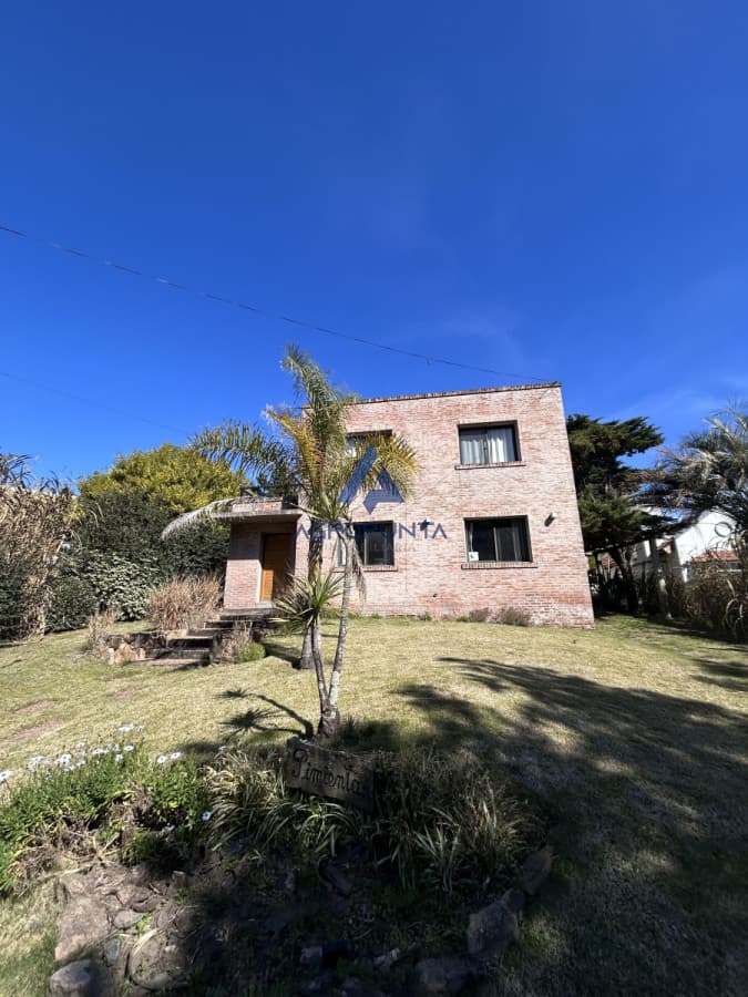 Casa en alquiler Punta Ballena 3 Dormitorios con Piscina