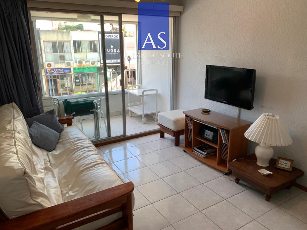 Apartamento 2 dormitorios 2 baños garage terraza Península Punta del Este