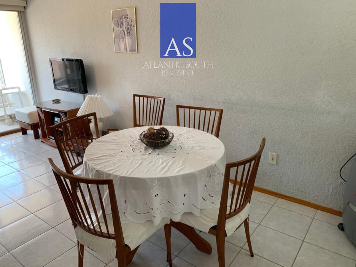 Apartamento 2 dormitorios 2 baños garage terraza Península Punta del Este