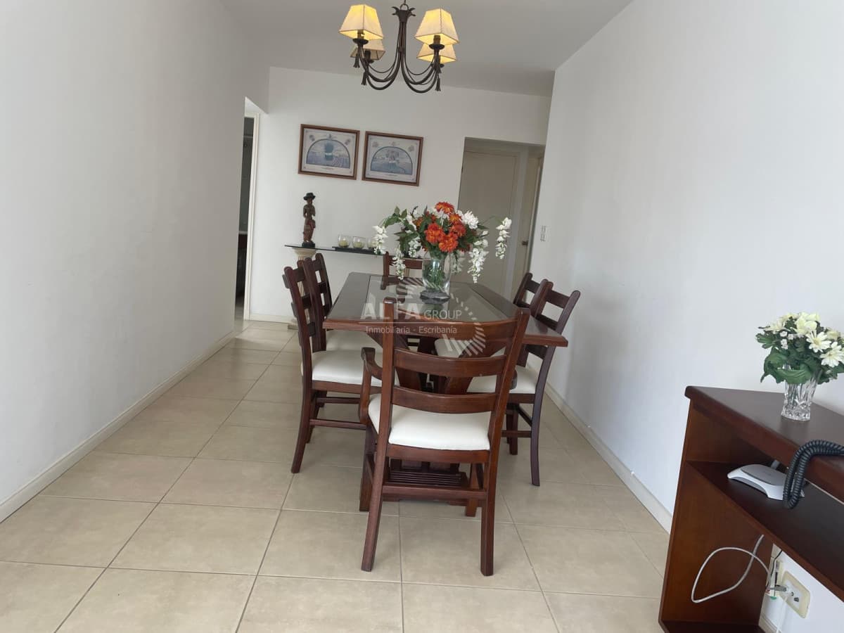 torre con servicios