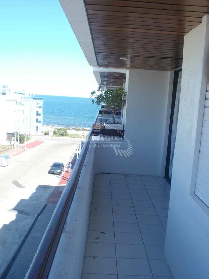 PENINSULA, 3 AMBIENTES CON SERVICIOS Y PARRILERO PROPIO