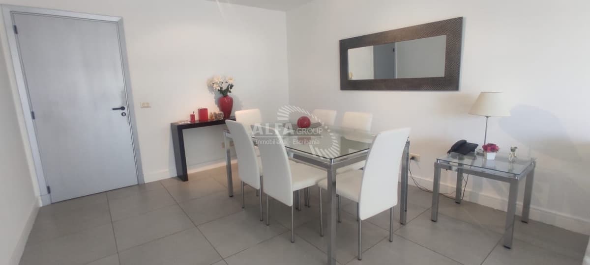 Apartamento en alquiler , Punta del Este, 2 dormitorios con parrilla propia