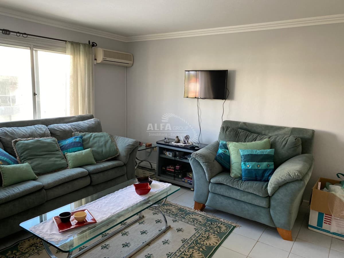 Apartamento en venta, frente al mar, playa Mansa, Punta del Este