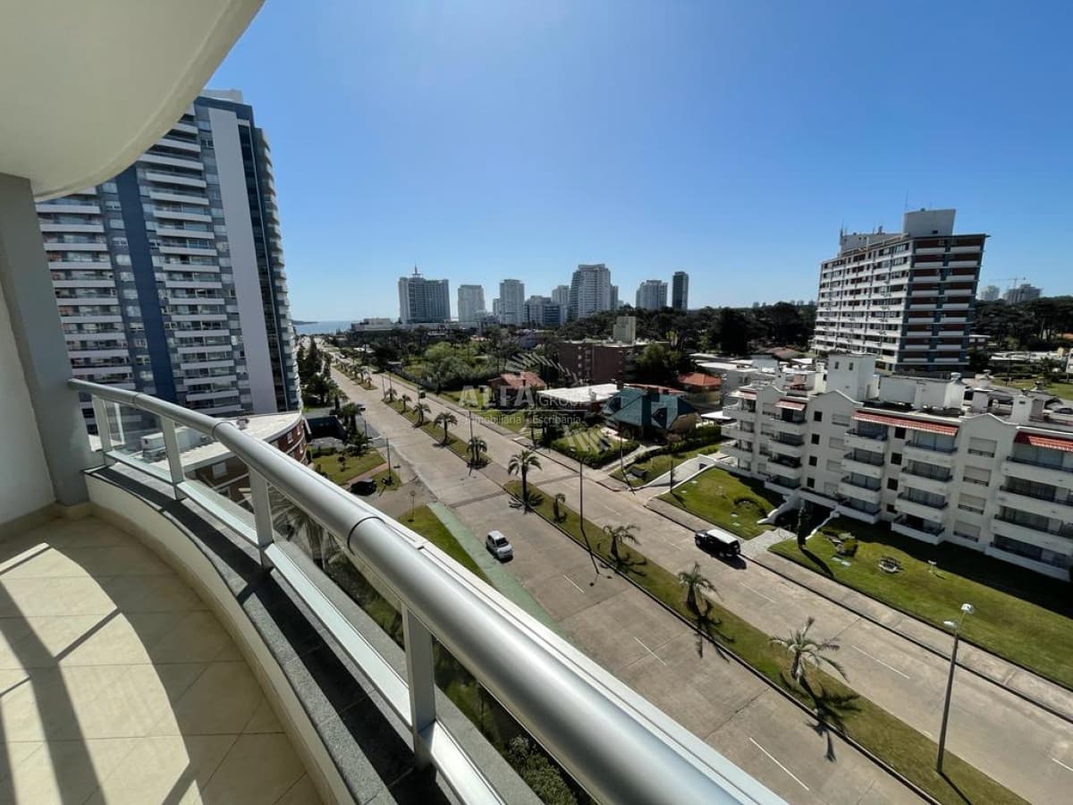 Apartamento alquiler en Punta del Este, Brava