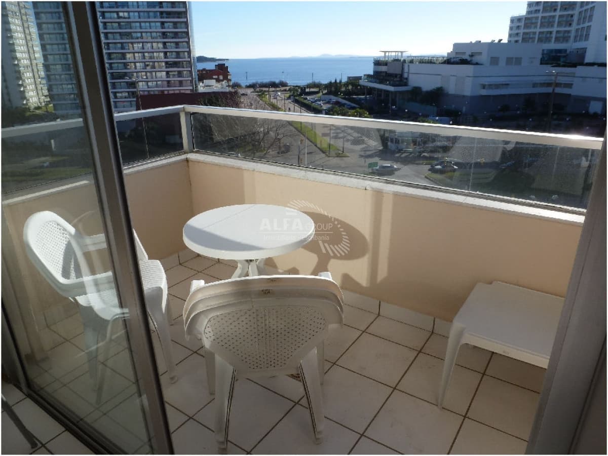 torre con servicios