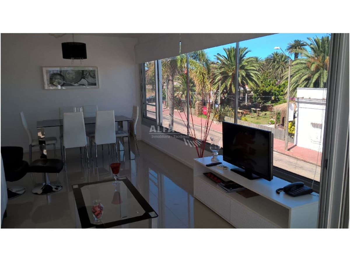 ZONA PUERTO, 3 AMBIENTES CON TODOS LOS SERVICIOS