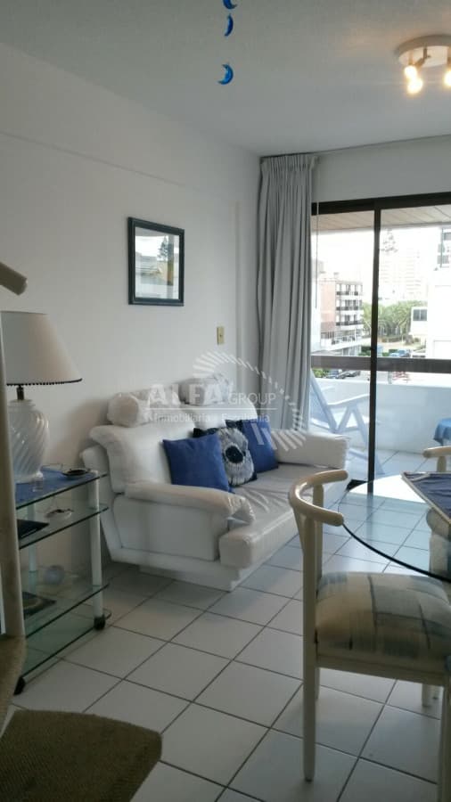 PENINSULA, 3 AMBIENTES CON SERVICIOS Y PARRILERO PROPIO