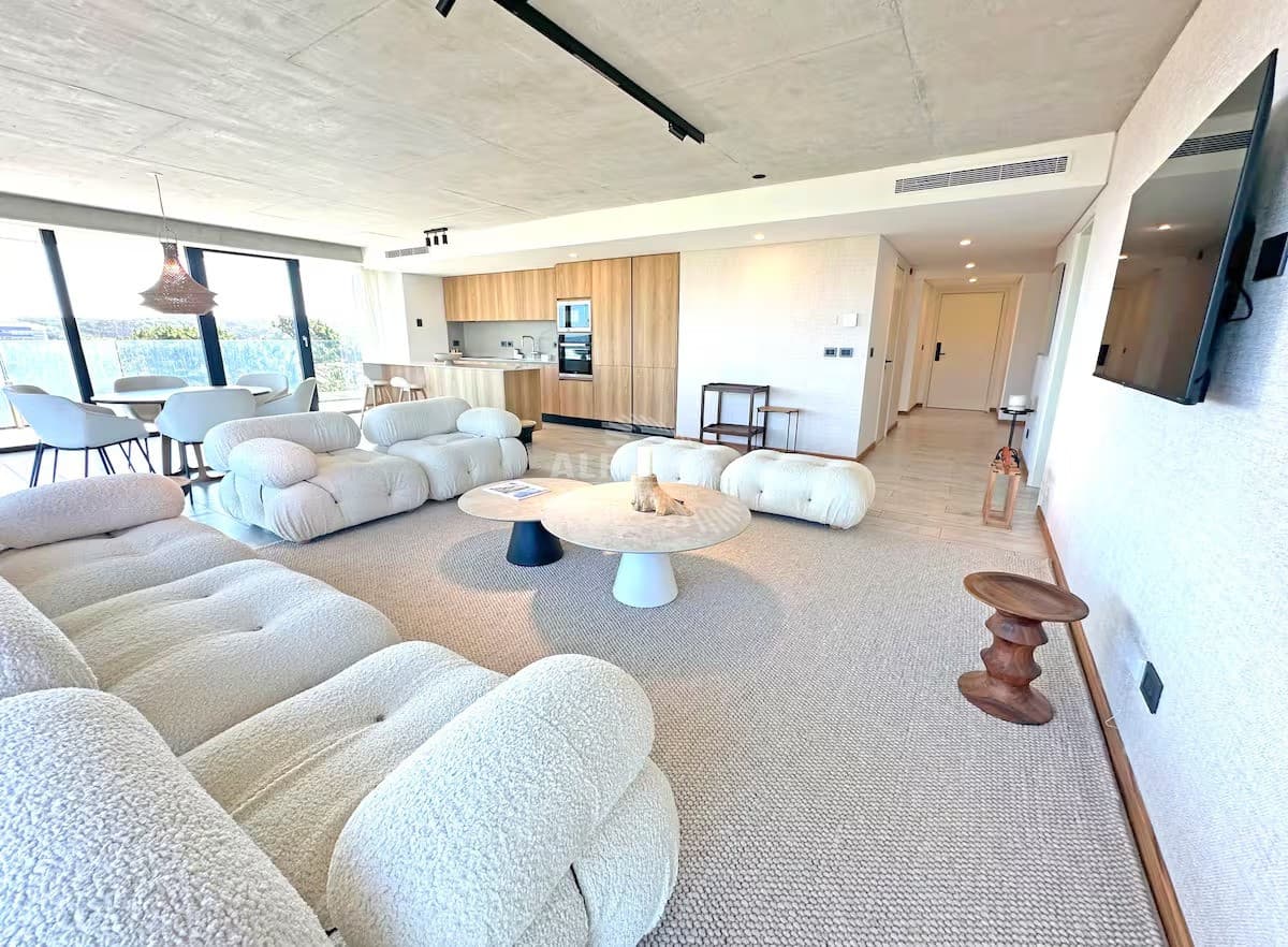 APARTAMENTO DE DOS DORMITORIOS EN SURFSIDE